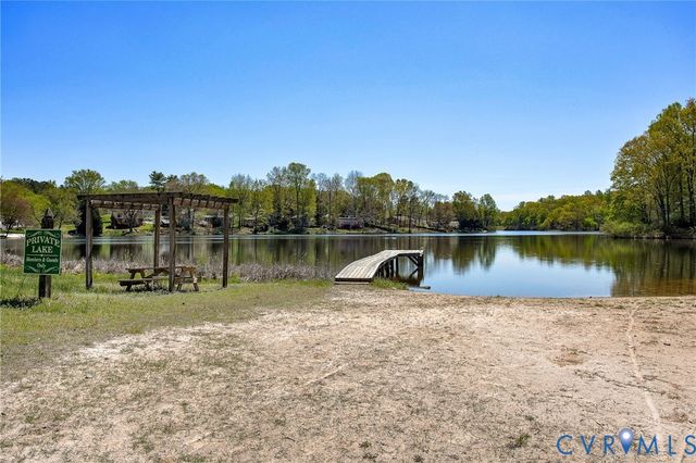 2106 Highland Dr, Powhatan, VA 23139