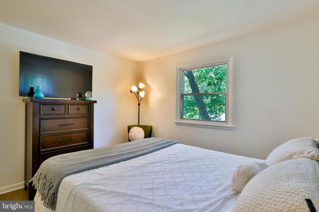 Image 24 of property listing at 1206 SARAH DR, Silver Spring, MD 20904