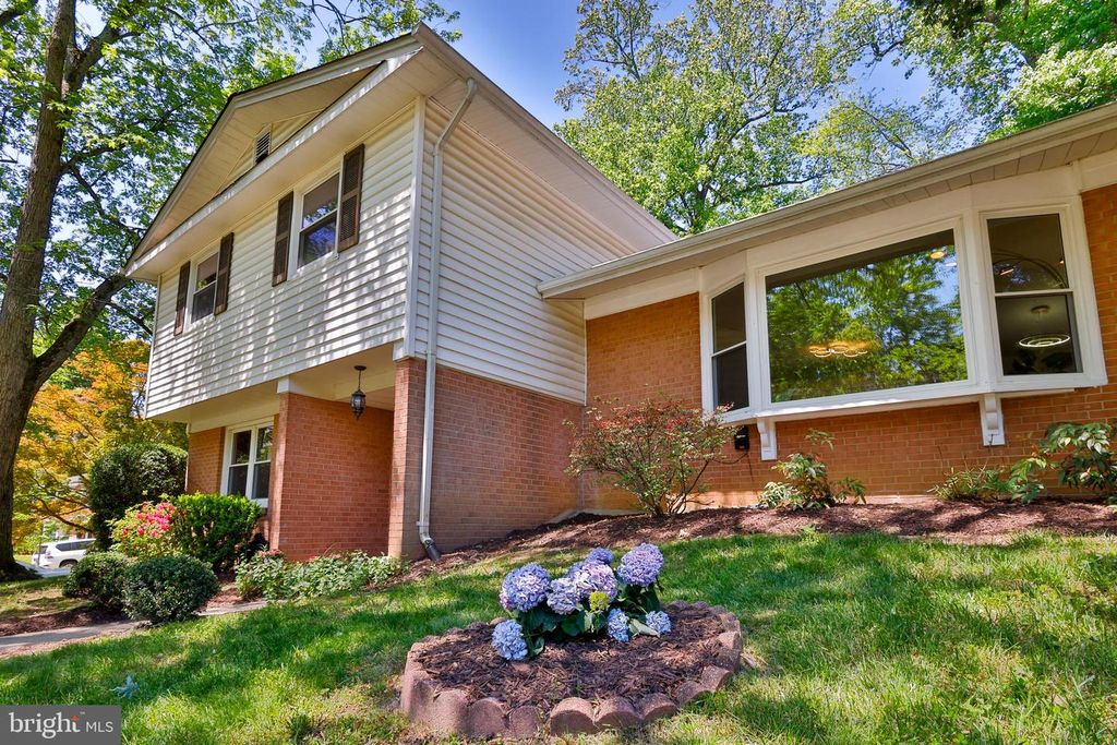 Image 61 of property listing at 1206 SARAH DR, Silver Spring, MD 20904