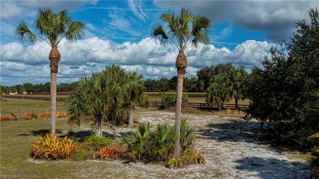 18110 Traverse DR, Alva, FL 33920
