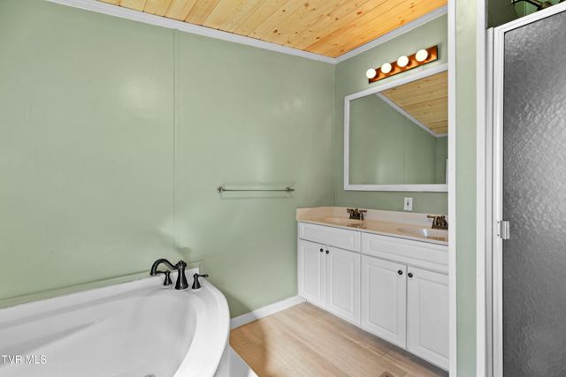 921 Rocky Summit Road, Bean Station, TN 37708