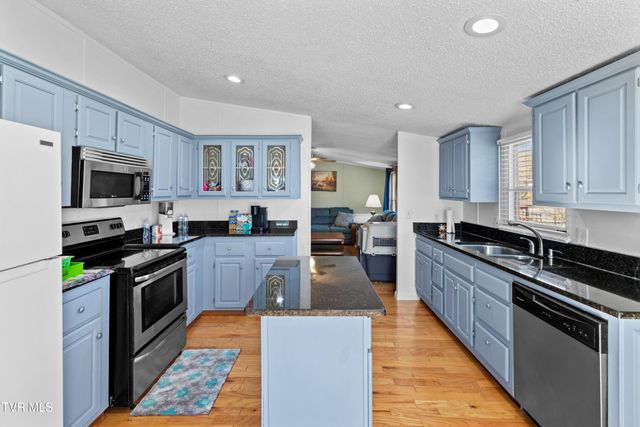 921 Rocky Summit Road, Bean Station, TN 37708