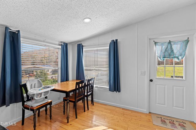 921 Rocky Summit Road, Bean Station, TN 37708