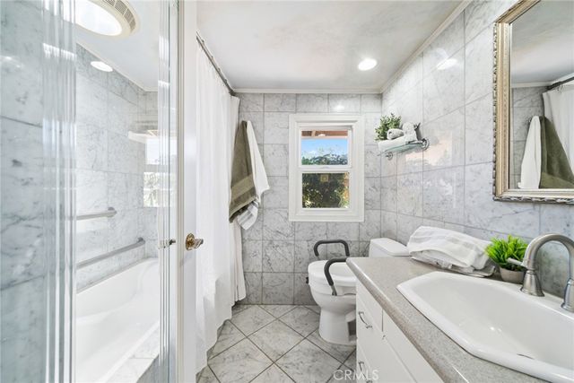 315 E Wilson, Orange, CA 92867