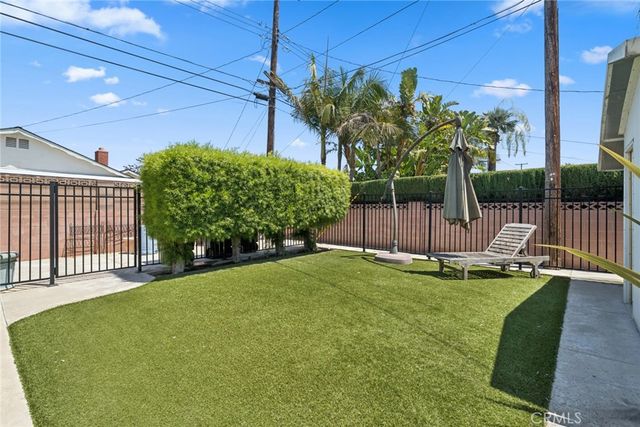 315 E Wilson, Orange, CA 92867