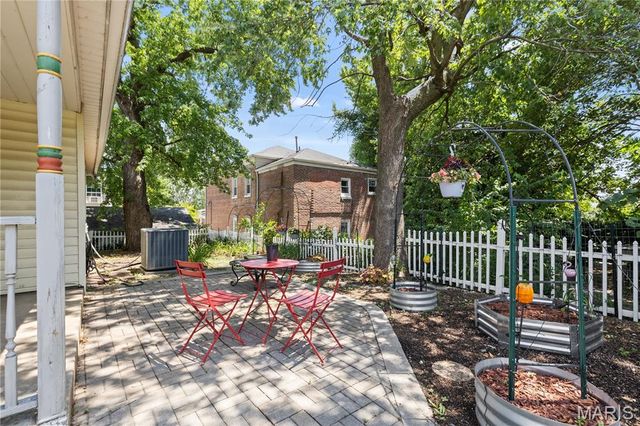 549 E 9th Street, Alton, IL 62002