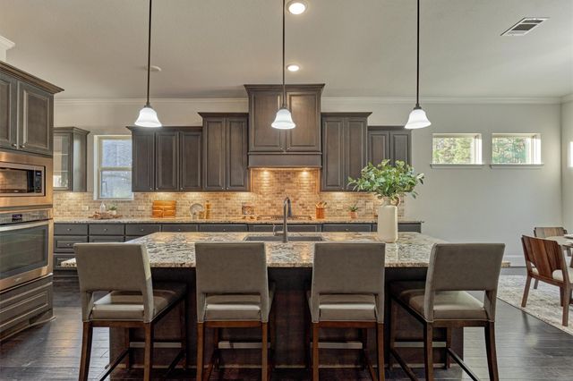 414 Mill Creek Road, Pinehurst, TX 77362