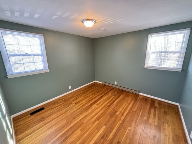 222 S Valley Rd, Hendersonville, TN 37075