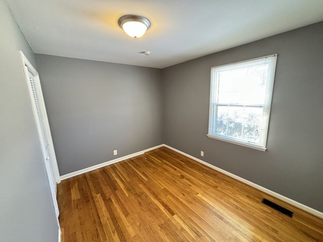 222 S Valley Rd, Hendersonville, TN 37075