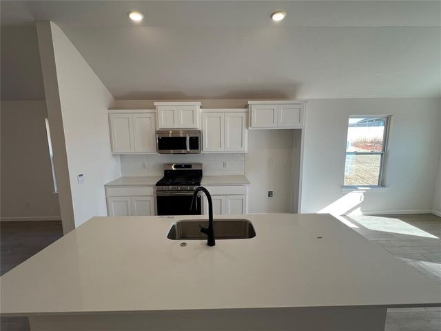 3024 NW 196th Place, Edmond, OK 73012