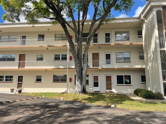 5880 38TH AVENUE N 308, St Petersburg, FL 33710