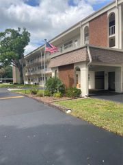 5880 38TH AVENUE N 308, St Petersburg, FL 33710