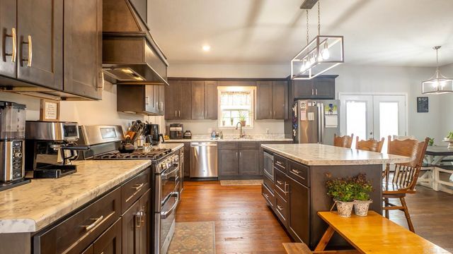 1351 Cedar Lane, West Plains, MO 65775