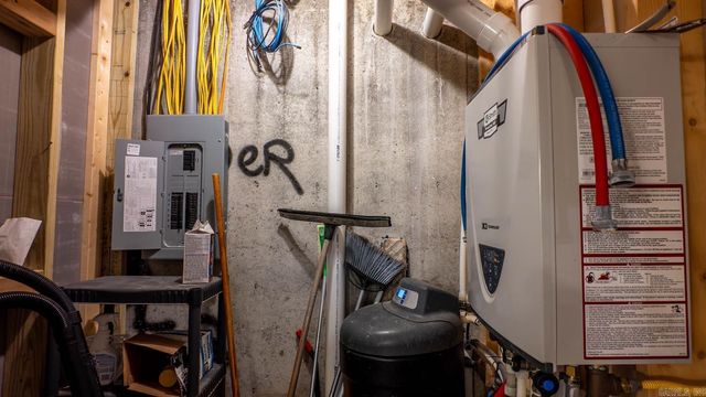 1351 Cedar Lane, West Plains, MO 65775