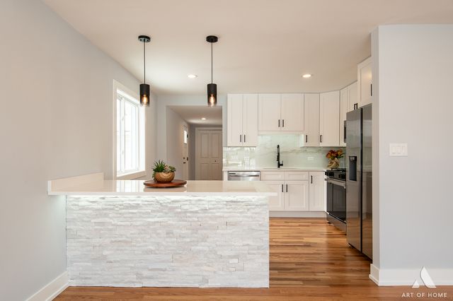 8120 S 83rd Court, Justice, IL 60458