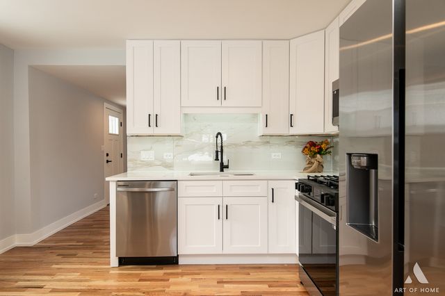 8120 S 83rd Court, Justice, IL 60458