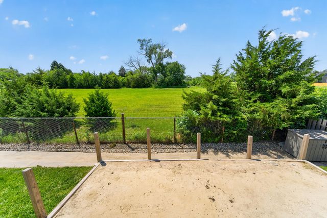 940 KEY Circle, Carter Lake, IA 51510