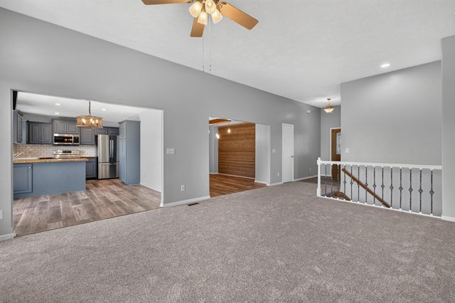 940 KEY Circle, Carter Lake, IA 51510