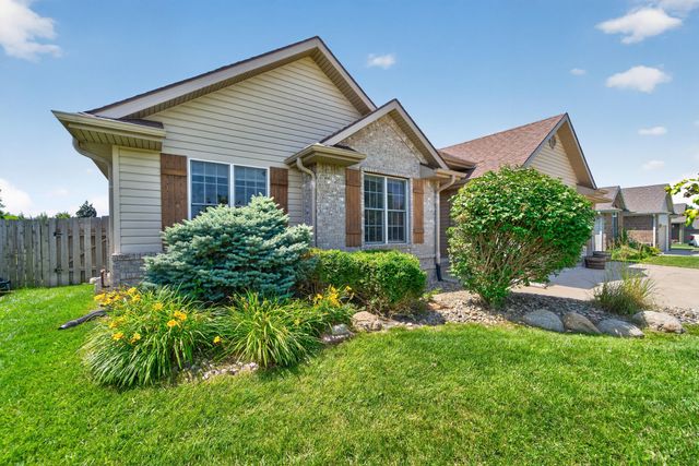 940 KEY Circle, Carter Lake, IA 51510