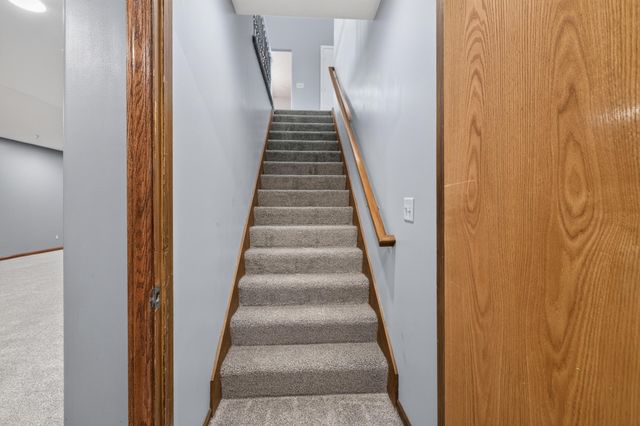 940 KEY Circle, Carter Lake, IA 51510