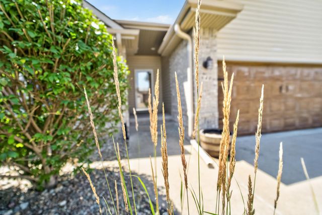 940 KEY Circle, Carter Lake, IA 51510