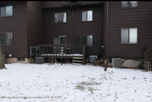 205 E Jolly Road 6, Lansing, MI 48910