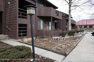 205 E Jolly Road 6, Lansing, MI 48910