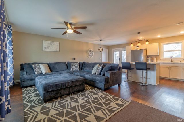 5721 Twickingham Drive, Evansville, IN 47711