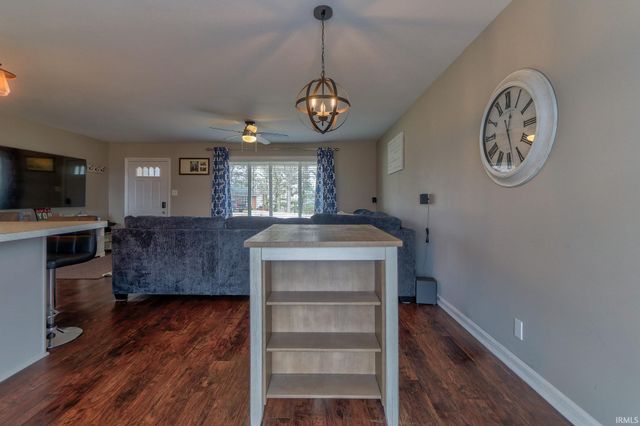 5721 Twickingham Drive, Evansville, IN 47711