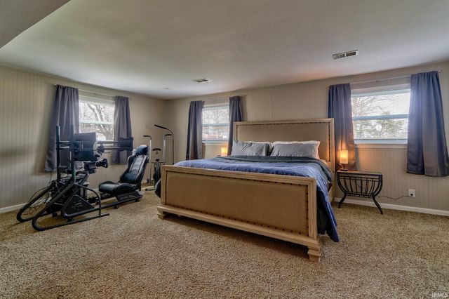 5721 Twickingham Drive, Evansville, IN 47711