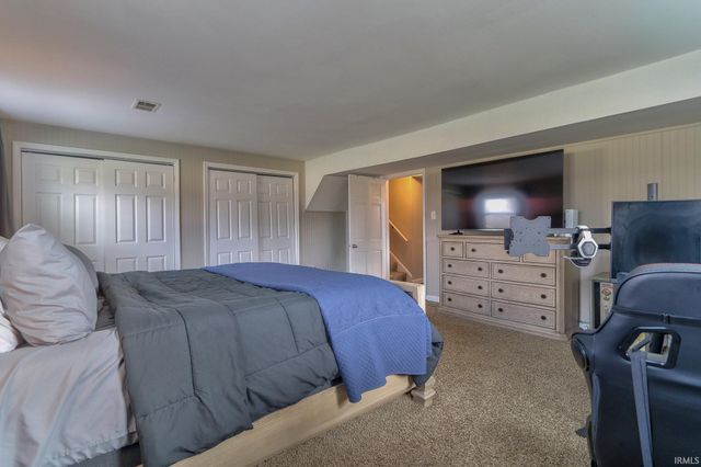 5721 Twickingham Drive, Evansville, IN 47711