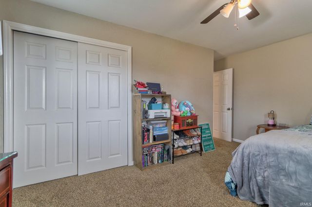 5721 Twickingham Drive, Evansville, IN 47711