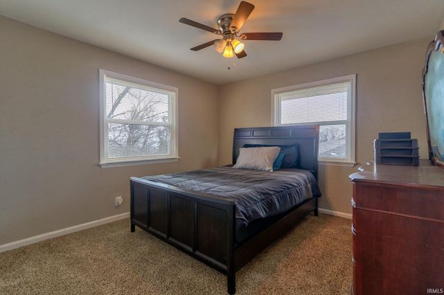 5721 Twickingham Drive, Evansville, IN 47711