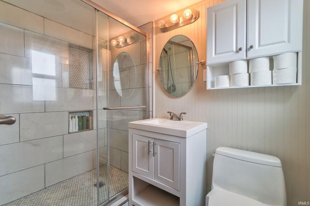 5721 Twickingham Drive, Evansville, IN 47711