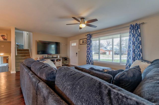 5721 Twickingham Drive, Evansville, IN 47711