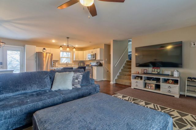 5721 Twickingham Drive, Evansville, IN 47711