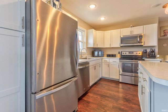 5721 Twickingham Drive, Evansville, IN 47711