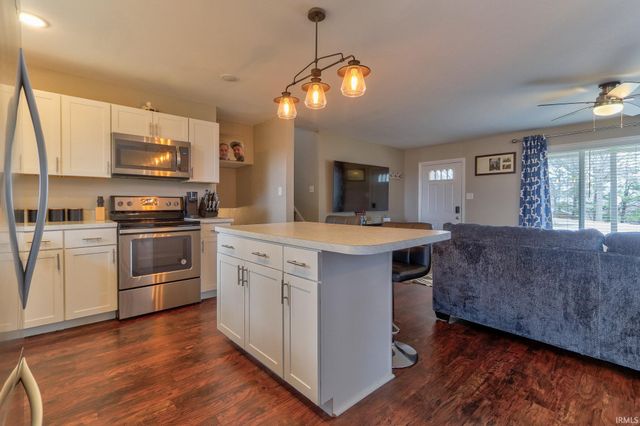 5721 Twickingham Drive, Evansville, IN 47711