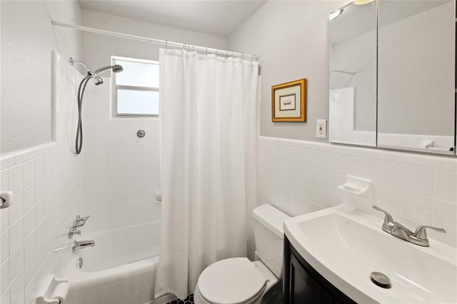 319 E 119 AVENUE, Tampa, FL 33612