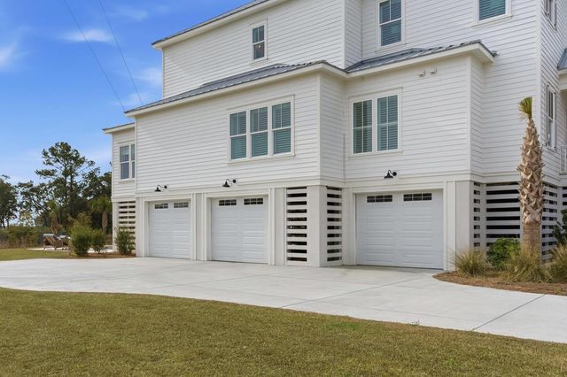 1491 Tomato Farm Circle, Mount Pleasant, SC 29464