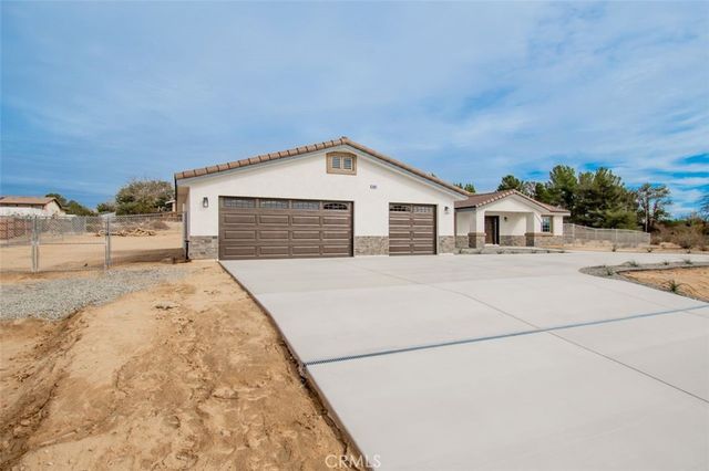 14685 Apple Valley, Apple Valley, CA 92307