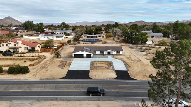 14685 Apple Valley, Apple Valley, CA 92307