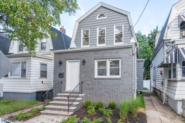94 Washington Ave, Irvington Twp., NJ 07111