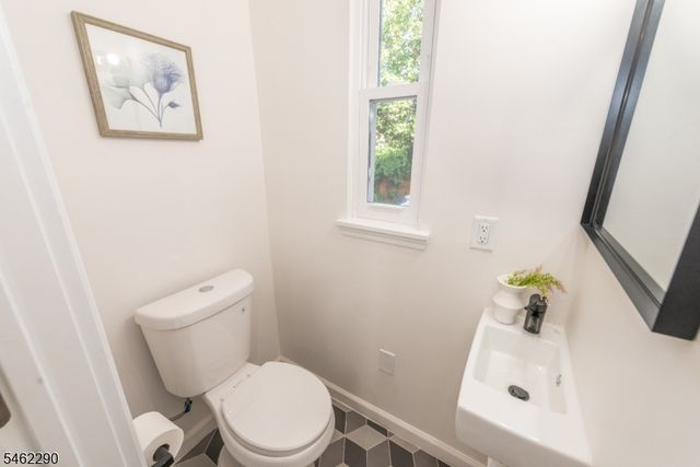 94 Washington Ave, Irvington Twp., NJ 07111