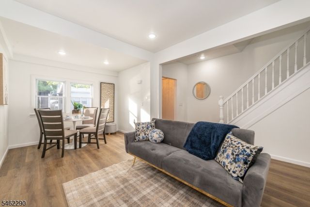 94 Washington Ave, Irvington Twp., NJ 07111