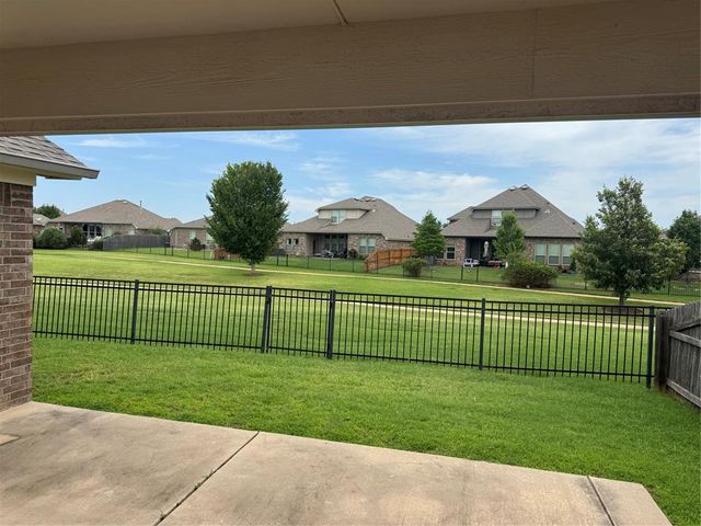 2553 NW 186th Street, Edmond, OK 73012