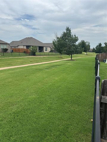 2553 NW 186th Street, Edmond, OK 73012