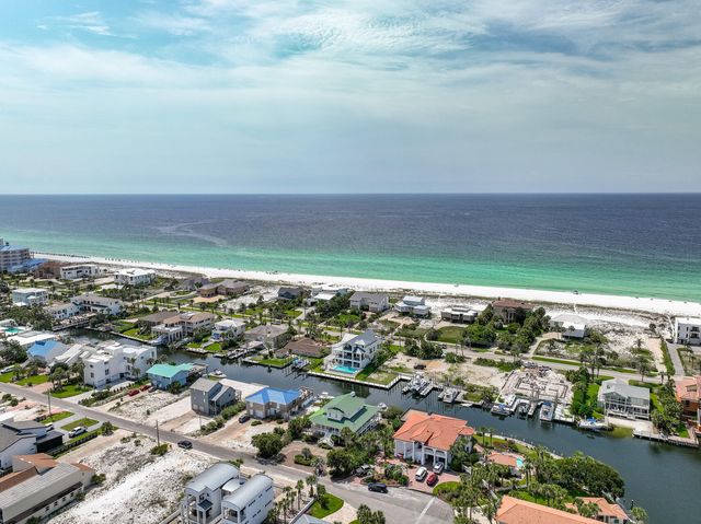 604 Magnolia Drive, Destin, FL 32541