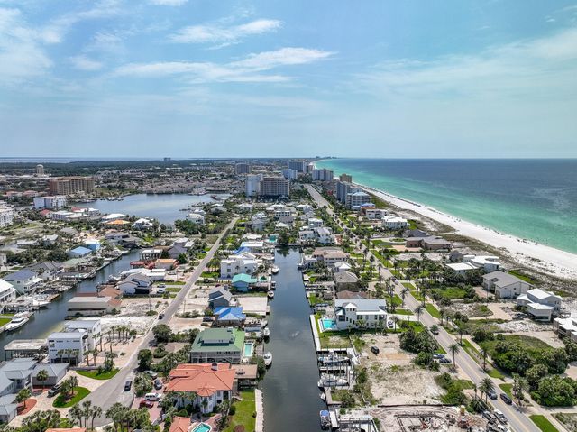 604 Magnolia Drive, Destin, FL 32541