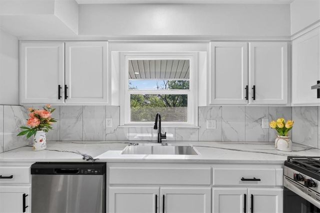1305 N River Boulevard, Independence, MO 64050